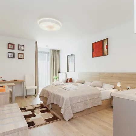 Апартаменты Rajska 3 By Renters Краков