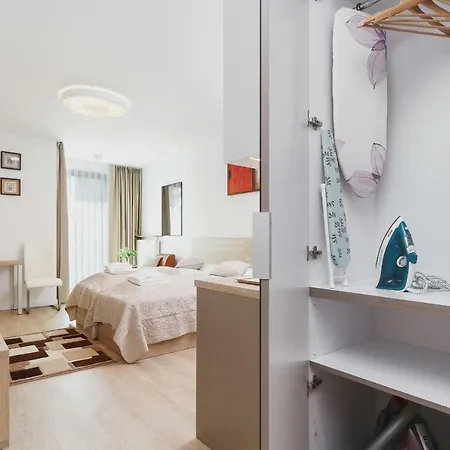 Rajska 3 By Renters Appartamento Cracovia